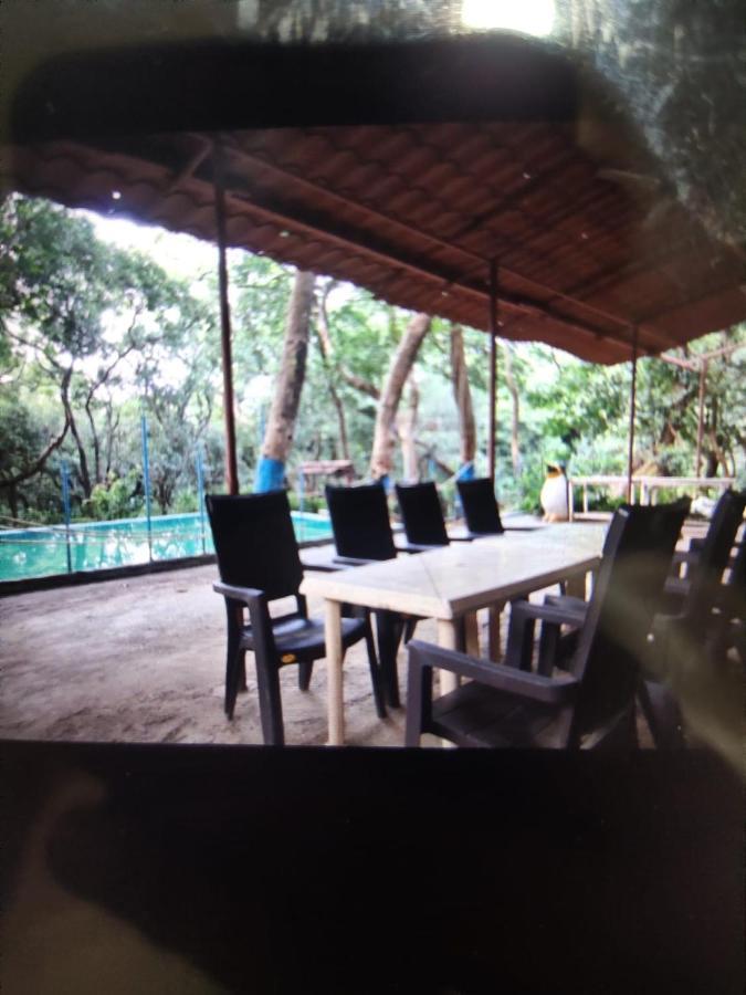 Hilltone Veg Non Veg Matheran Otel Dış mekan fotoğraf
