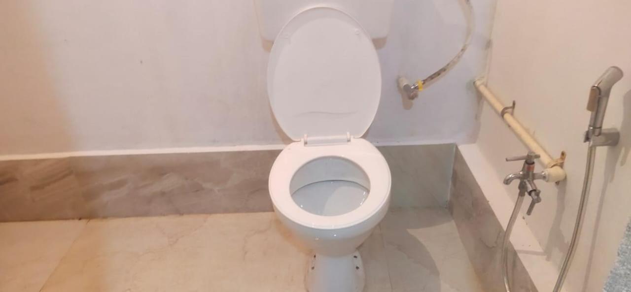 Hilltone Veg Non Veg Matheran Otel Dış mekan fotoğraf
